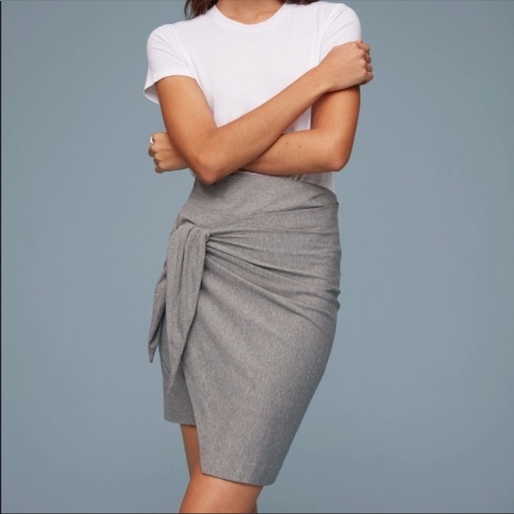 Aritzia Babaton Bevington Skirt- Gray- Size XS